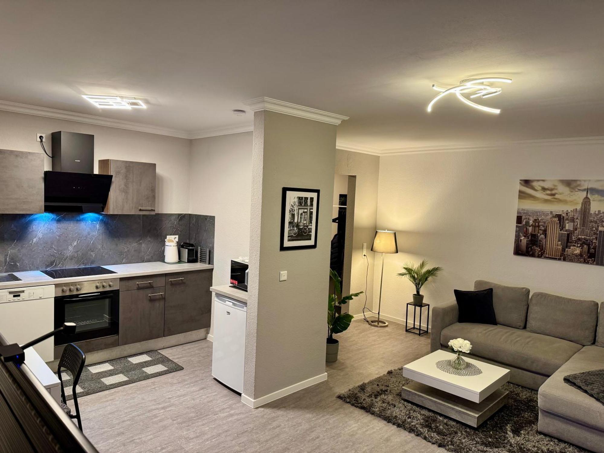 Kurstadt Apt Moderne 2Zkb Balkon-Pkw- Stellplatz Check-In 7-24 H Bad Nauheim Zewnętrze zdjęcie